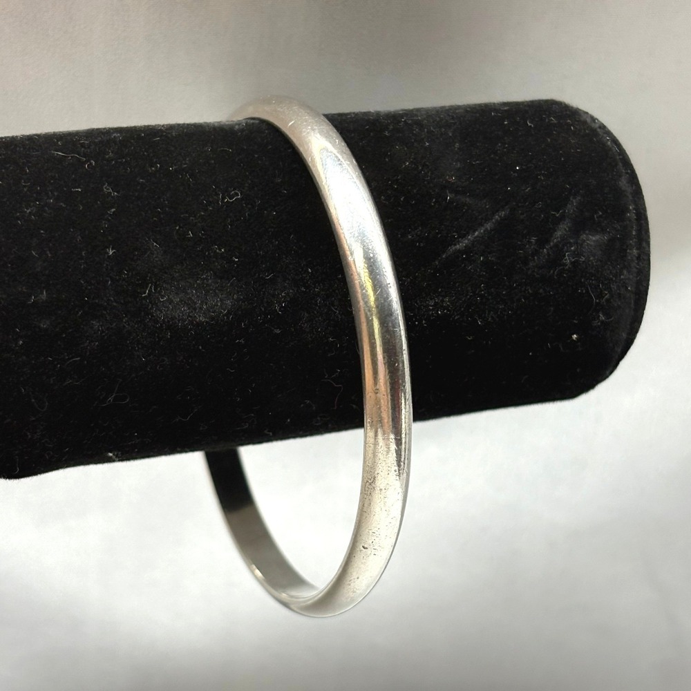 IC Bangle Bracelet Unisex 7.5 Silver Good Handwrought Sterling 1984 Etched - Picture 2 of 11